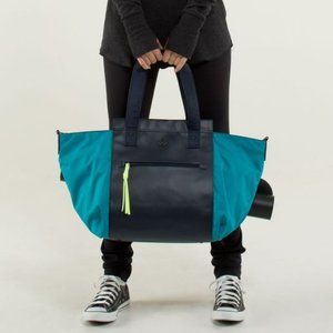 Lululemon Carry Me Om Tote